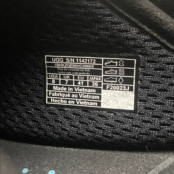 New In Box UGG Black Goldencoast Clog Size 8M Woman Size 9 - Picture 9 of 9